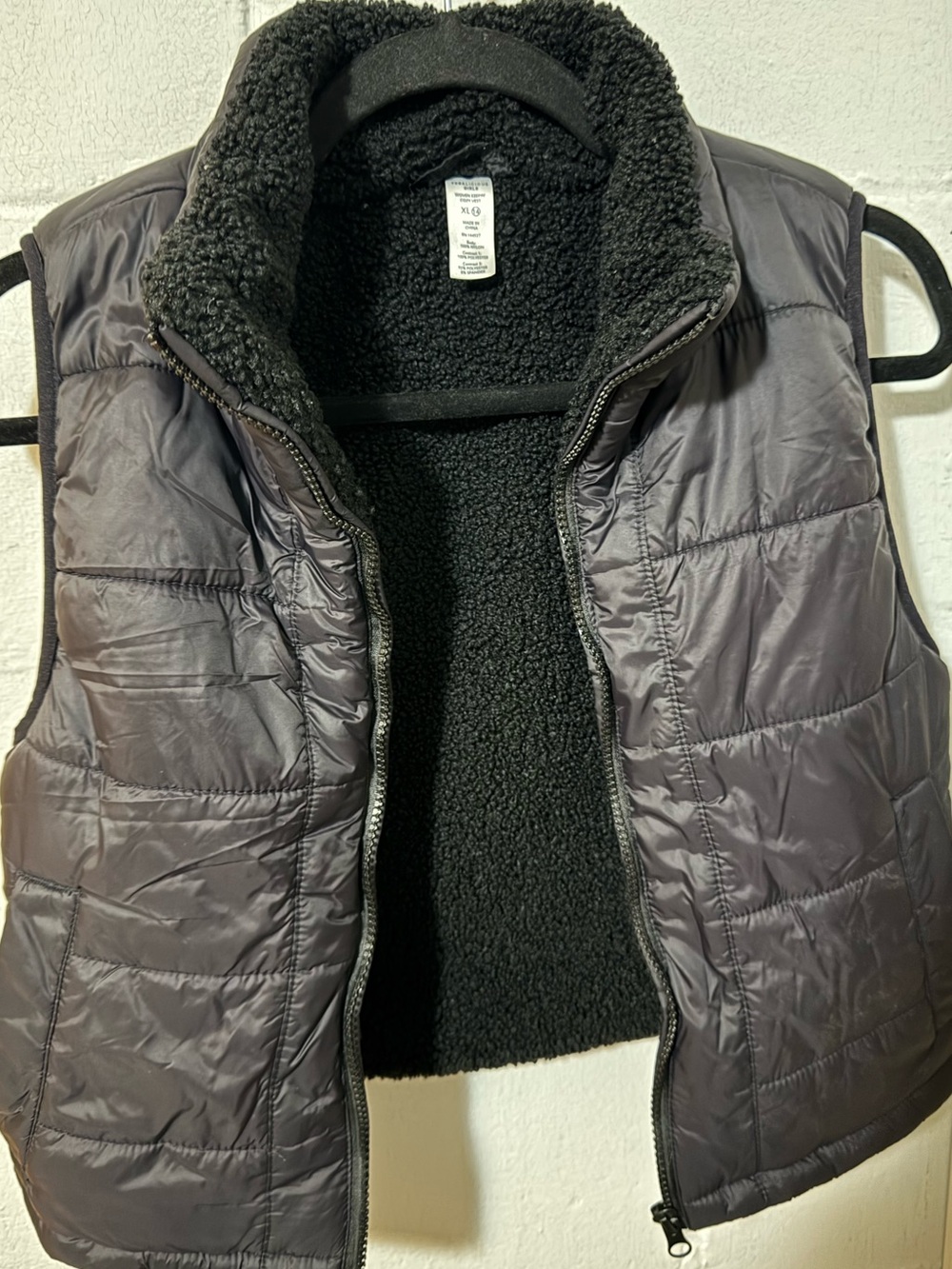 Yogalicious Girls Cozy Sherpa Vest - Black